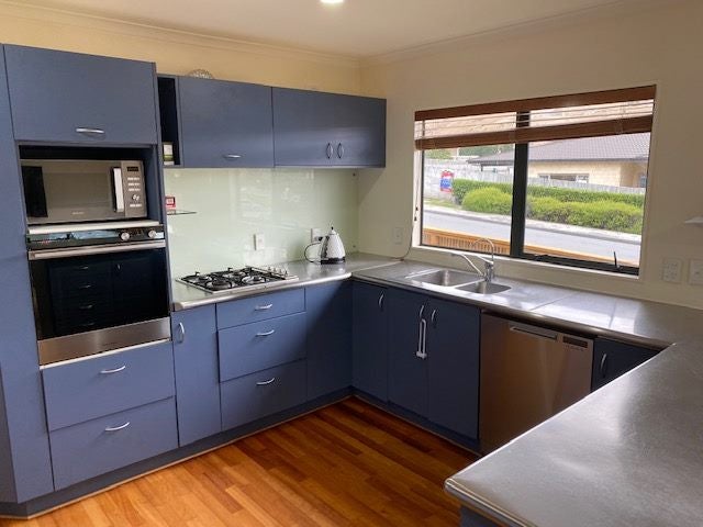 5 Melksham Drive, Churton Park, Wellington - Carousel 2