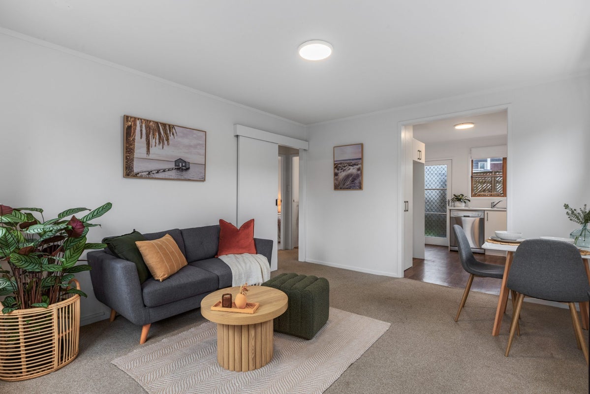 3/9 Fuchsia Place, Birkdale, Auckland - Carousel 2
