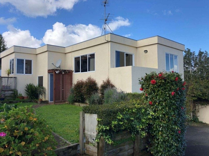 103B Redoubt Road, Goodwood Heights, Auckland - Carousel 1