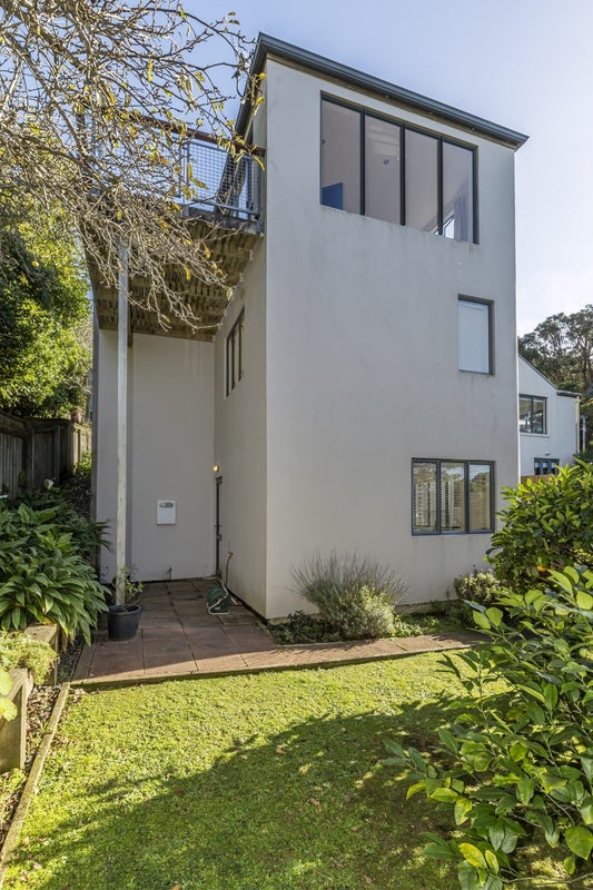 10A Fettes Crescent, Seatoun, Wellington, Wellington - Carousel 2