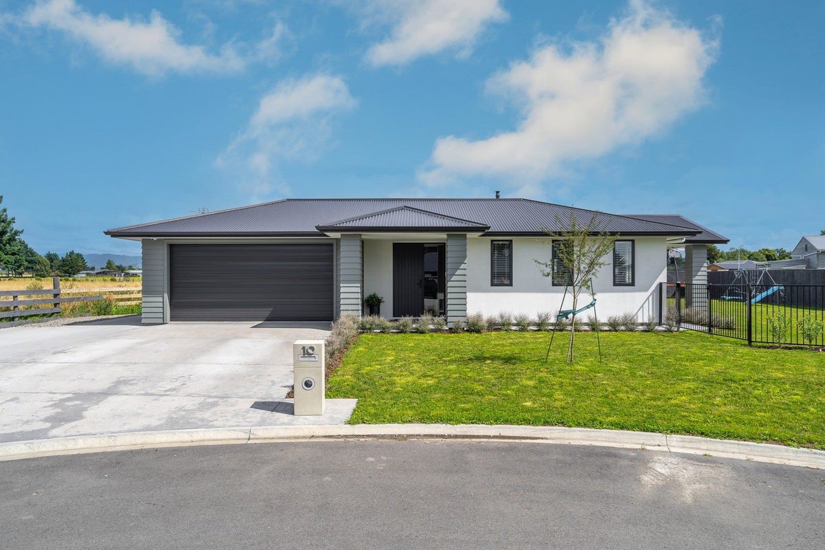 10 Old Orchard Road, Solway, Masterton - Carousel 1