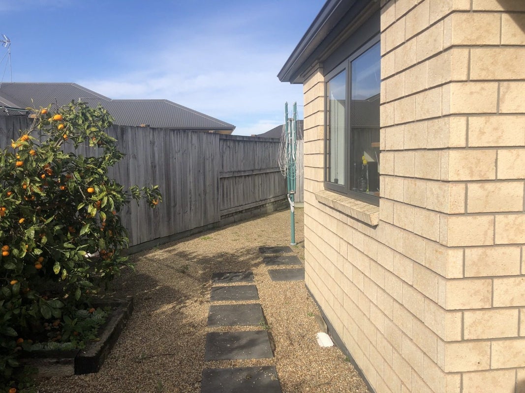 3 Delia Court, Flagstaff, Hamilton - Carousel 11