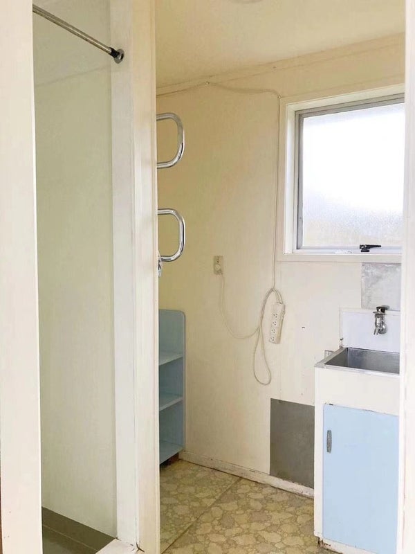 12A Bishop Street, Green Bay, Waitakere City, Auckland - Carousel 7