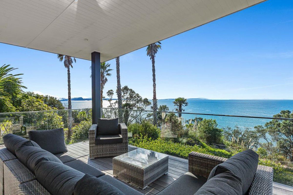 102 Vipond Road, Stanmore Bay, Whangaparaoa - Carousel 1