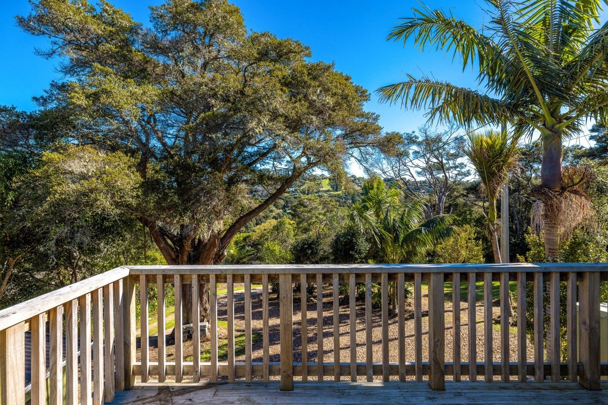39 Whakarite Road, Ostend, Waiheke Island - Carousel 2