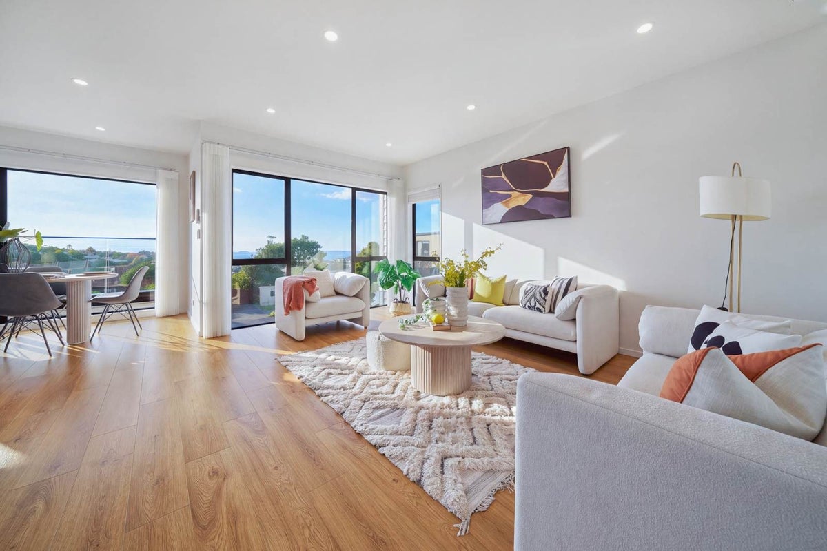1A Robin Lane, Browns Bay, North Shore City, Auckland - Carousel 2