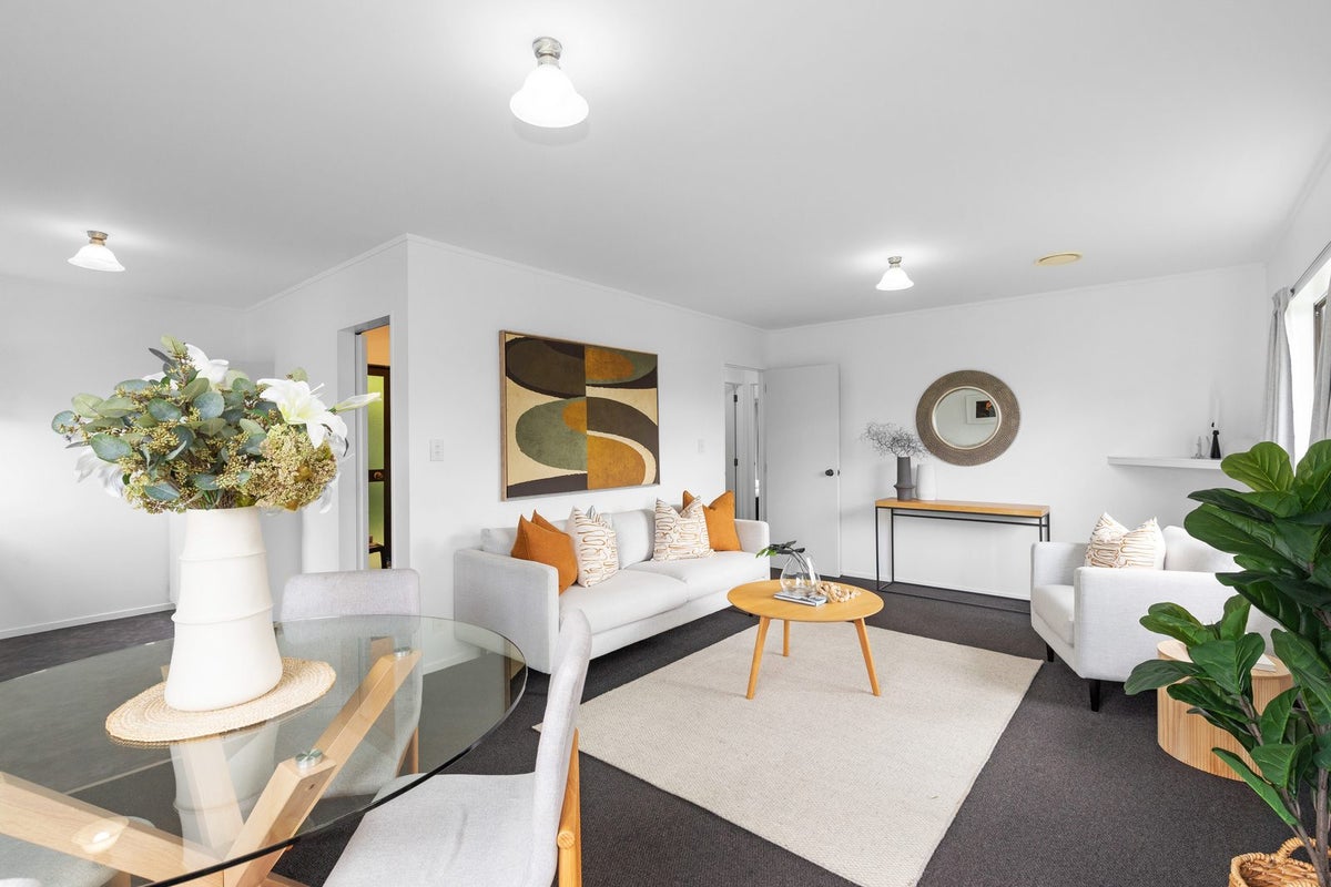 4 Grainger Road, Te Atatu South, Auckland - Carousel 2