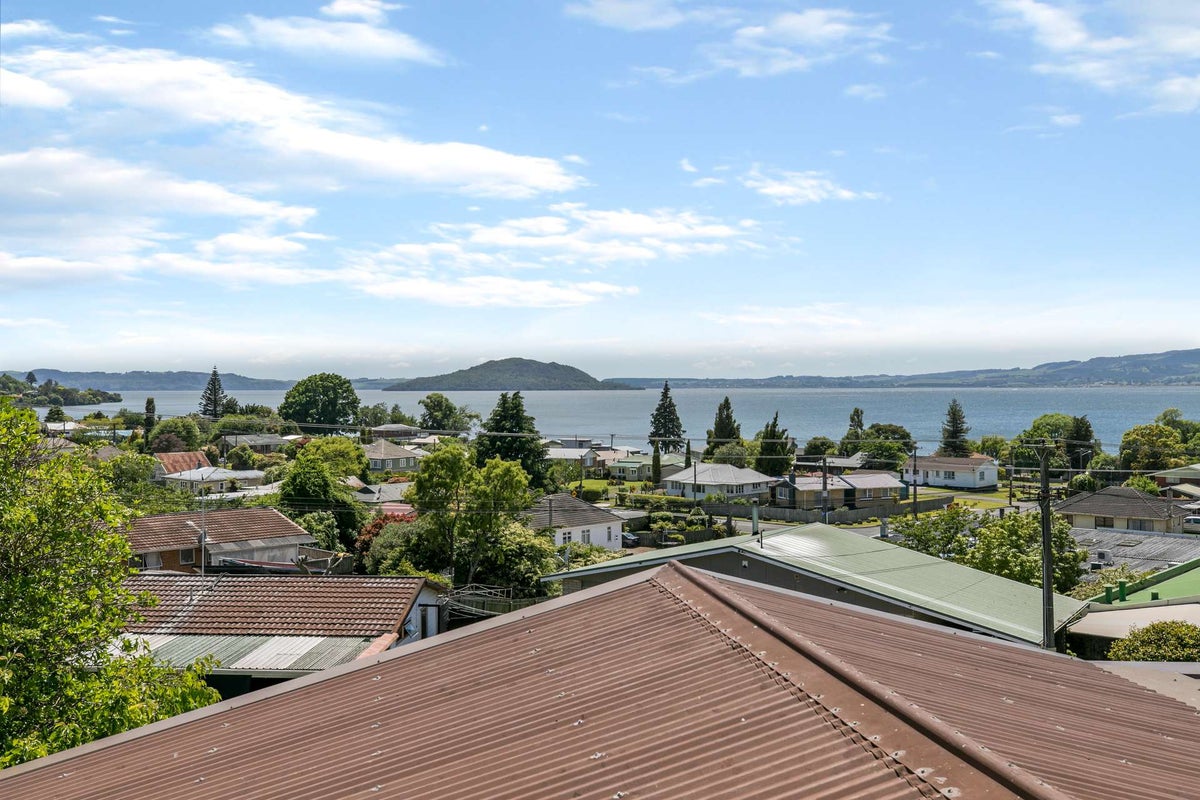10 Hamuera Street, Koutu, Rotorua - Carousel 1