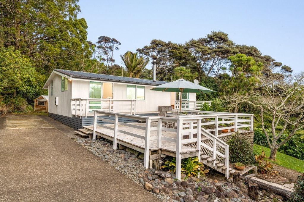 219 School Road, Waimauku, Waimauku - Carousel 1