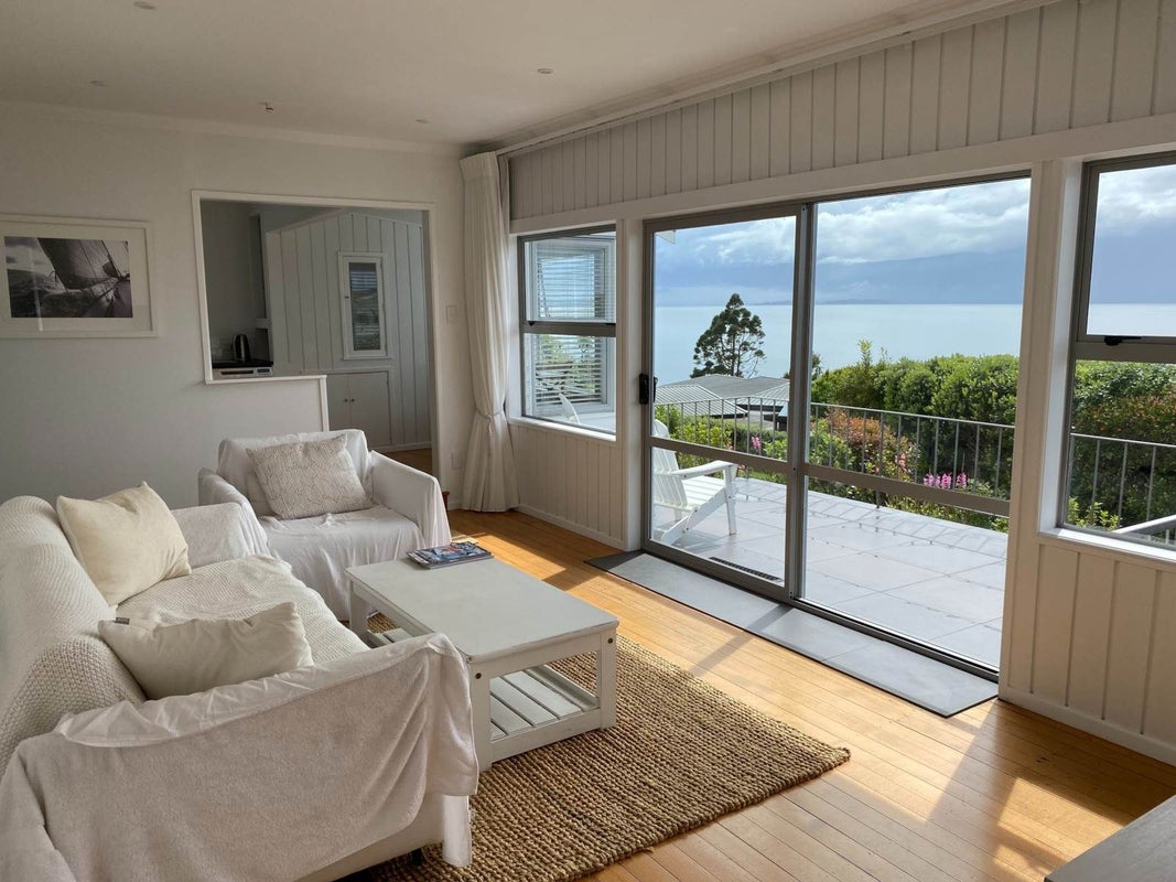 7 Northview Road, Stanmore Bay, Whangaparaoa - Carousel 1