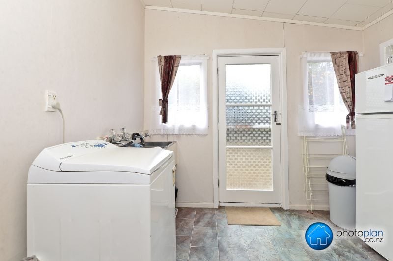 85 Lewis Street, Glenview, Hamilton - Carousel 18