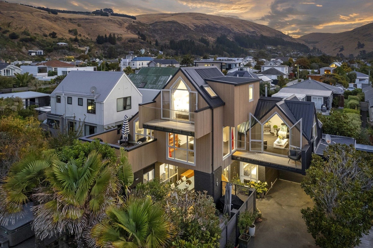 2/102 Esplanade, Sumner, Christchurch - Carousel 28