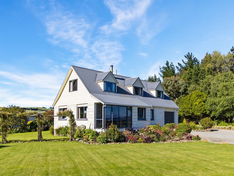 1749 Maheno-Herbert Road, Oamaru - Carousel 2
