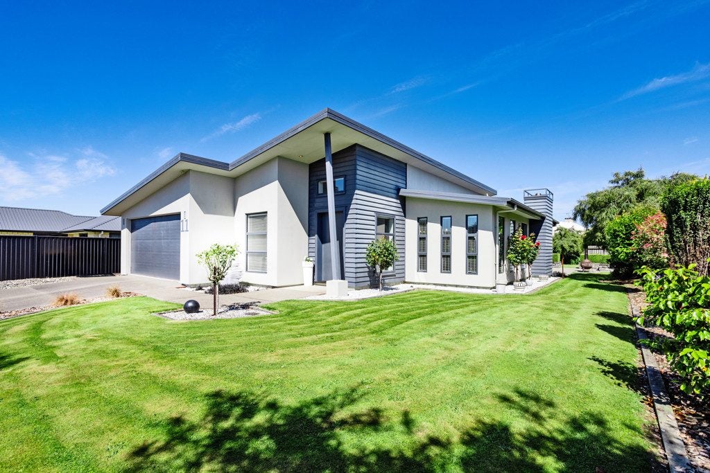 11 Northside Drive, Waikiwi, Invercargill - Carousel 1