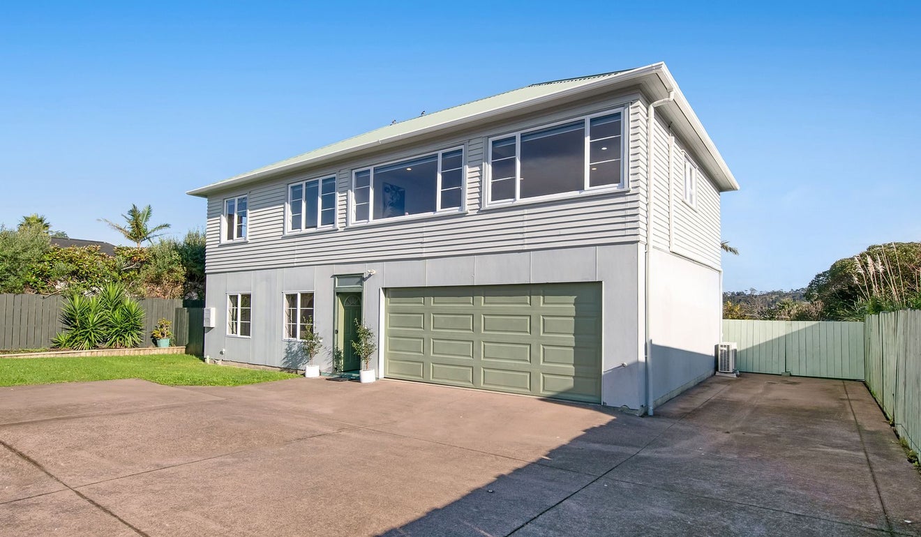 8A Melandra Road, Stanmore Bay, Whangaparaoa - Carousel 1