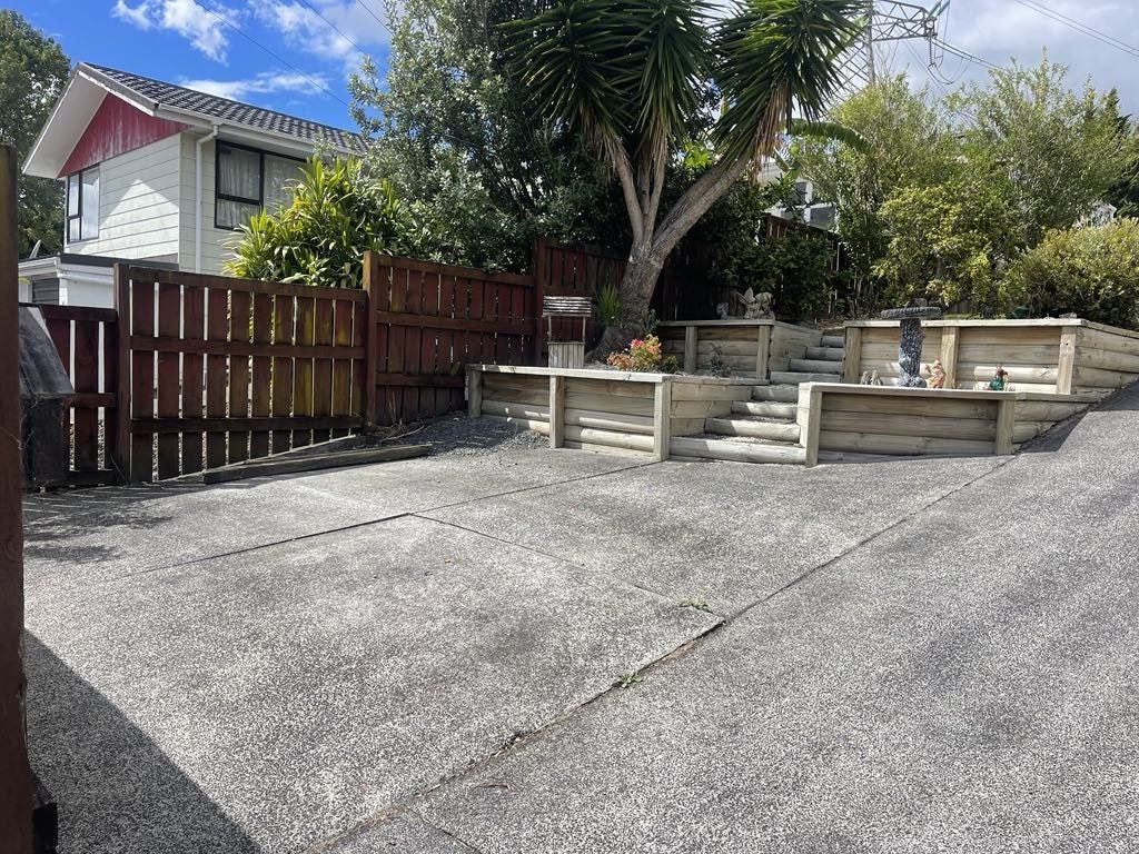 19 Arlette Place, Massey, Auckland - Carousel 9