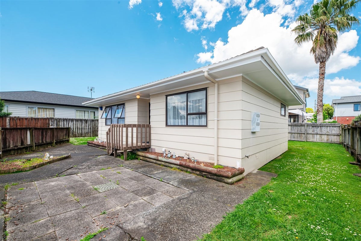 2/73 Tabitha Crescent, Henderson, Auckland - Carousel 2
