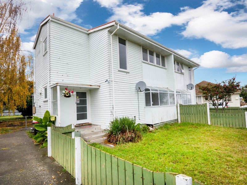 500 Lowe Street, Camberley, Hastings - Carousel 1