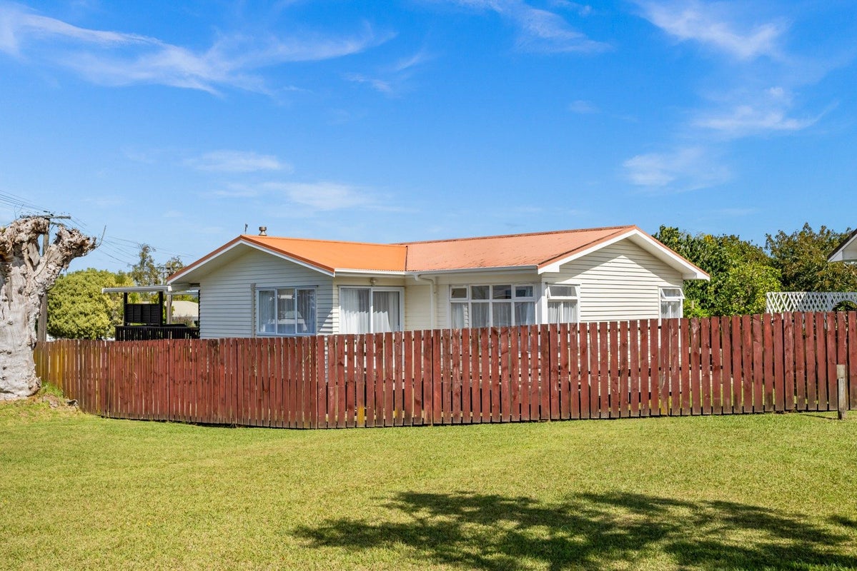2A Ballagh Close, Onerahi, Whangarei - Carousel 2