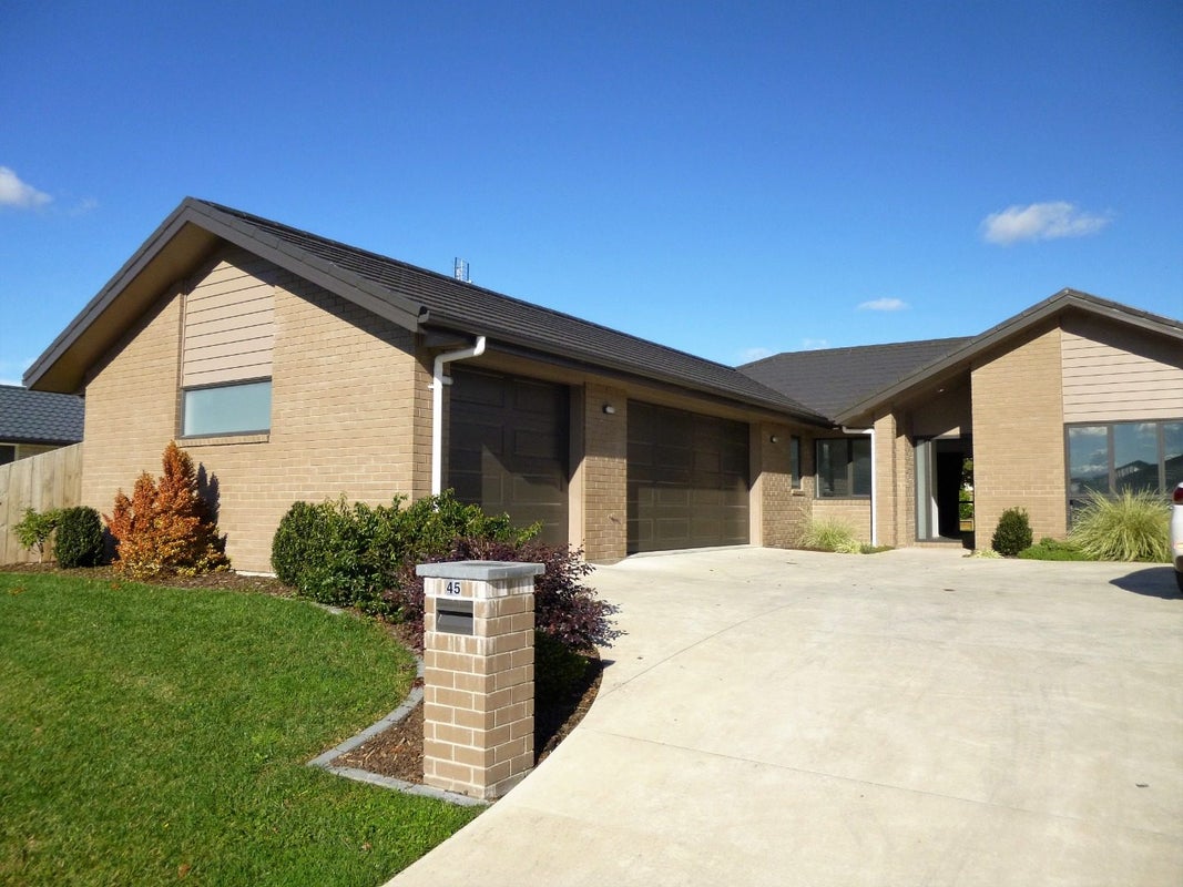 45 Cumberland Drive, Flagstaff, Hamilton - Carousel 13