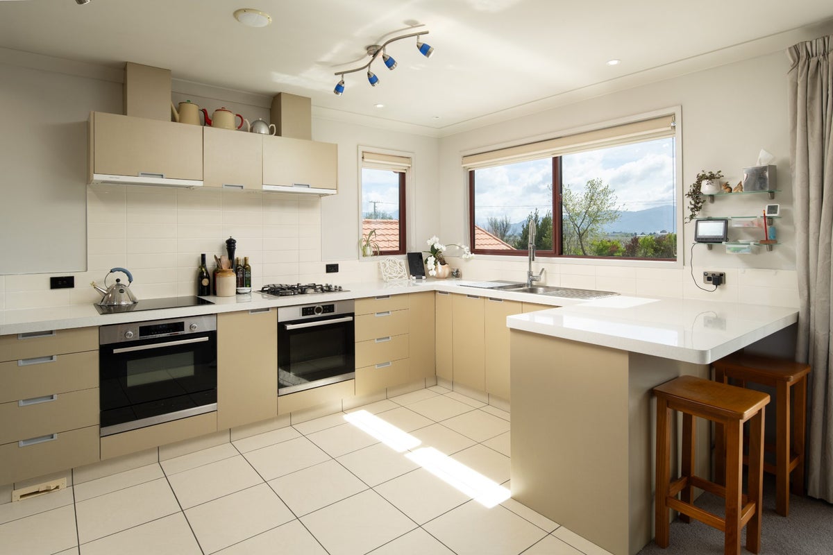 32 Bradleigh Park, Blenheim - Carousel 2