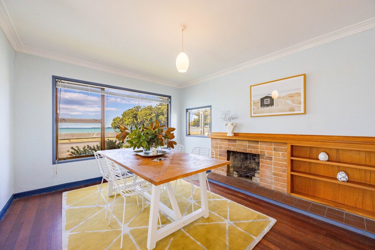 11 Ferguson Avenue, Westshore, Napier, Hawke's Bay - Carousel 1
