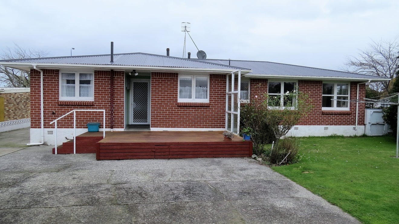 41 Tranmere Road, Fairfield, Hamilton - Carousel 1