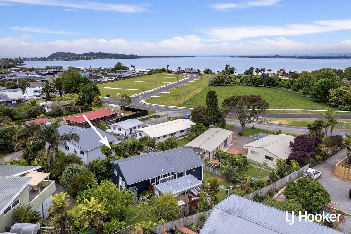 128 Athenree Road, Athenree, Katikati - Carousel 1