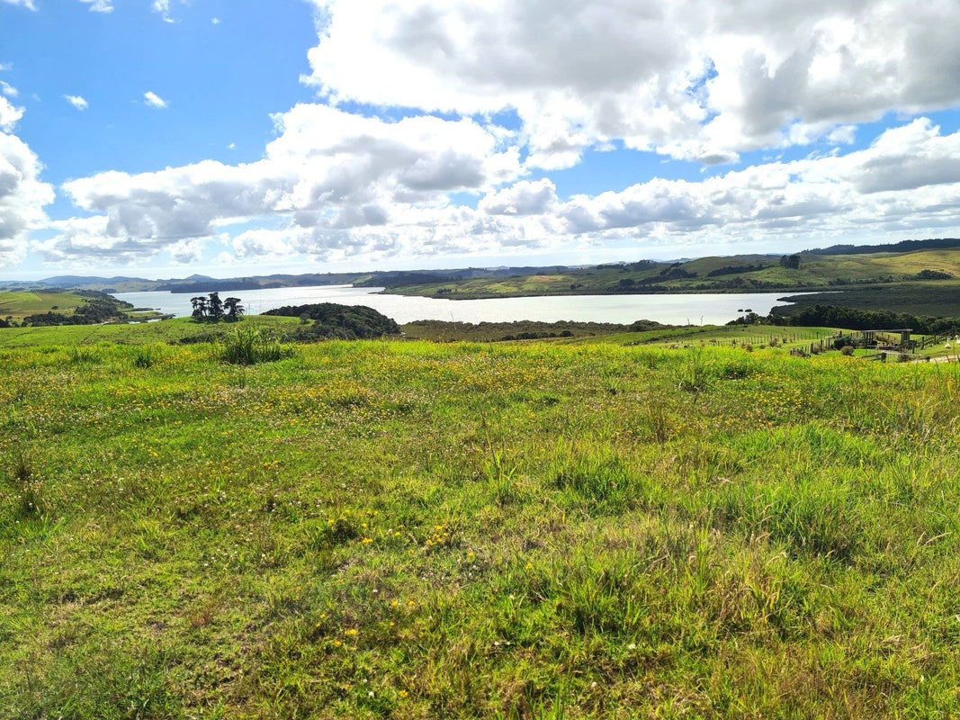 304 Arapaoa Road, Matakohe - Carousel 1