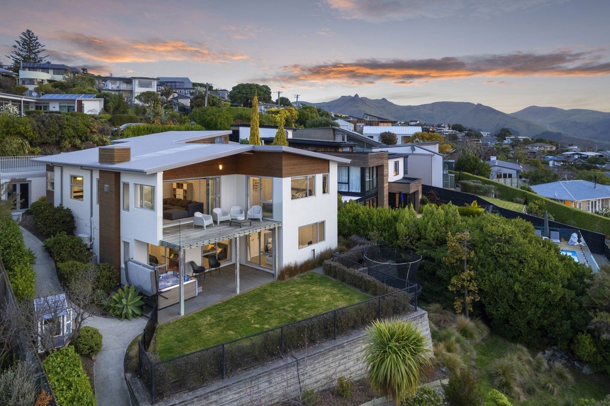 12 Marama Crescent, Mount Pleasant, Christchurch - Carousel 1