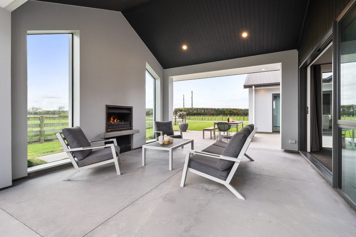 170 Shirriffs Road, Awapuni, Palmerston North - Carousel 2