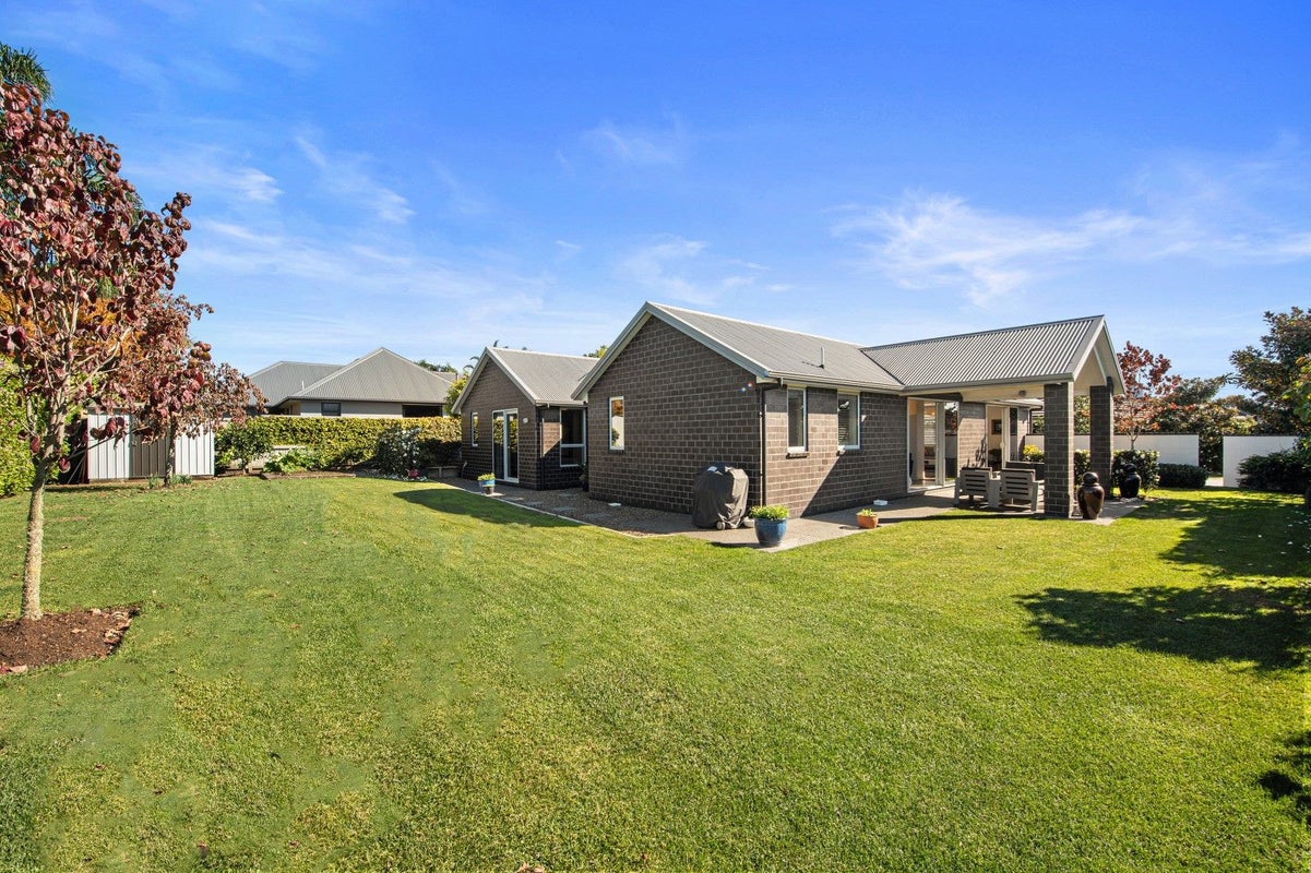 10 Te Huia Drive, Flagstaff, Hamilton - Carousel 1