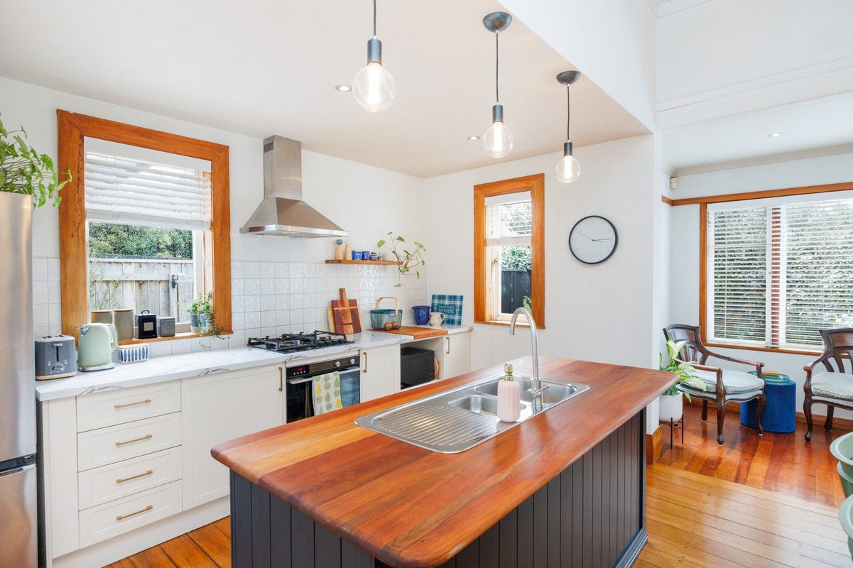 32 Worcester Street, West End, Palmerston North - Carousel 2