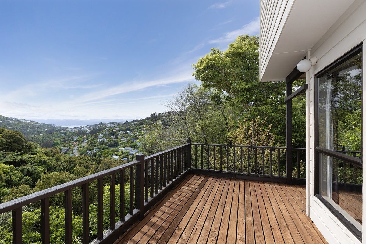 7 Kilgour Way, Crofton Downs, Wellington - Carousel 2