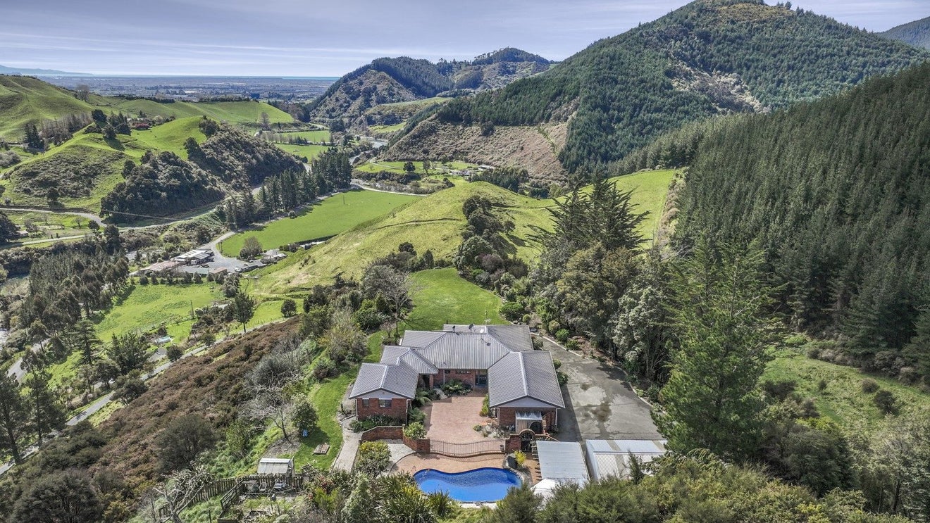 8 Lee Valley Road, Wairoa Valley - Carousel 1