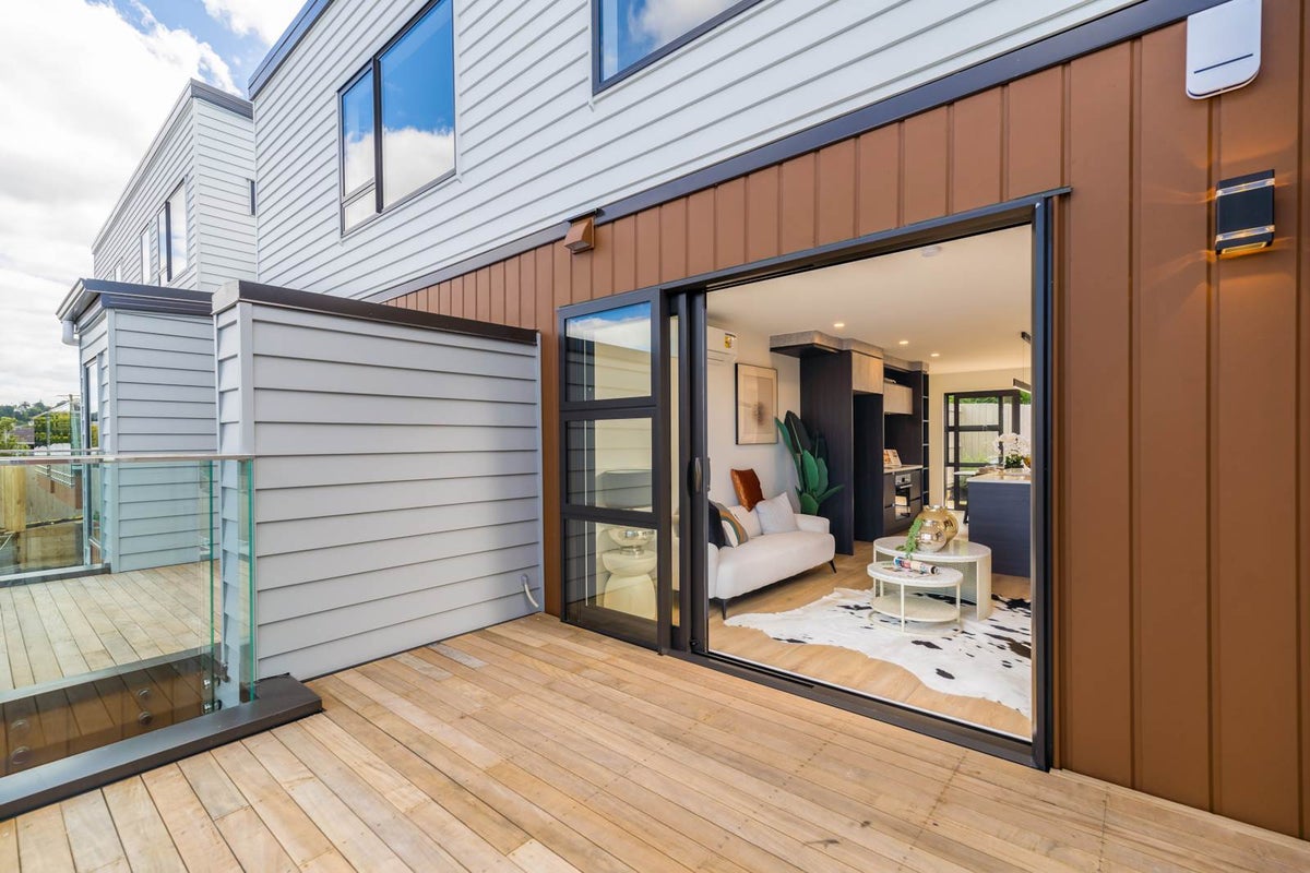 72C Sunnynook Road, Sunnynook, Auckland - Carousel 1