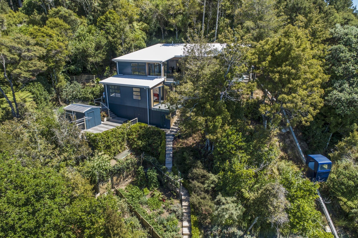 177 Kawakawa Bay Coast Road, Papakura - Carousel 2