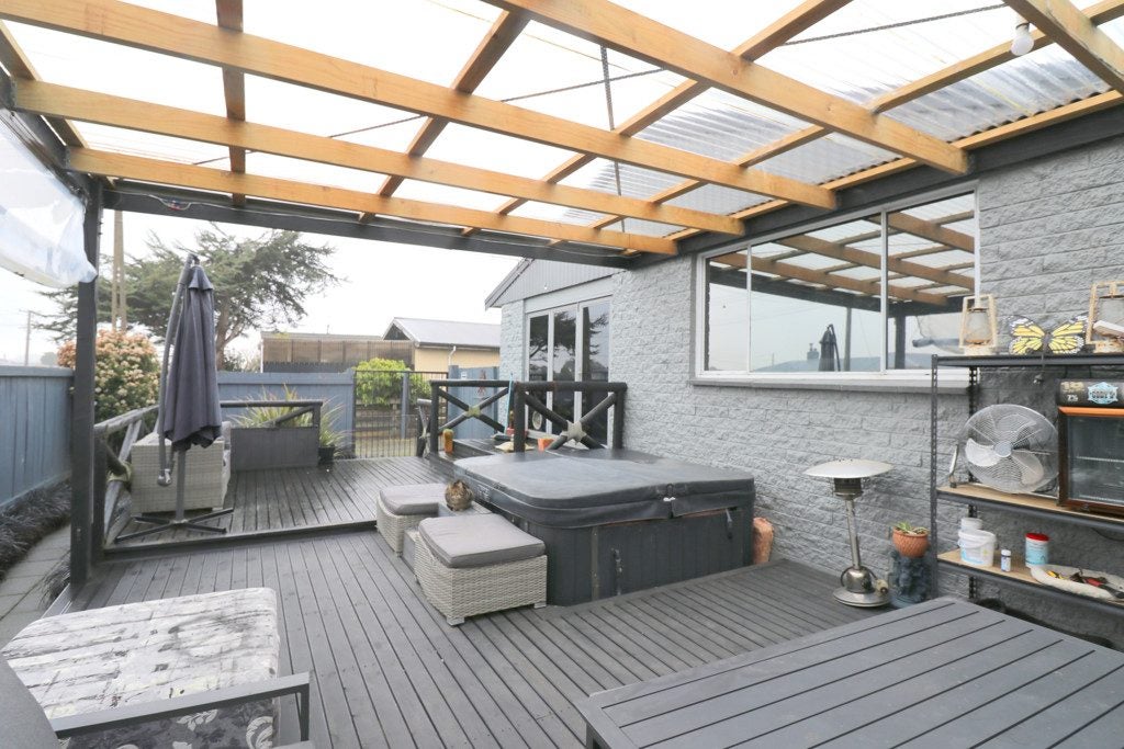 79 Avon Road, Clifton, Invercargill - Carousel 1