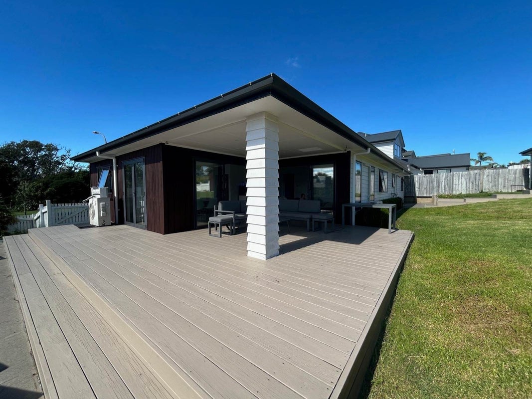 1 Oioi Lane, Helensville - Carousel 2