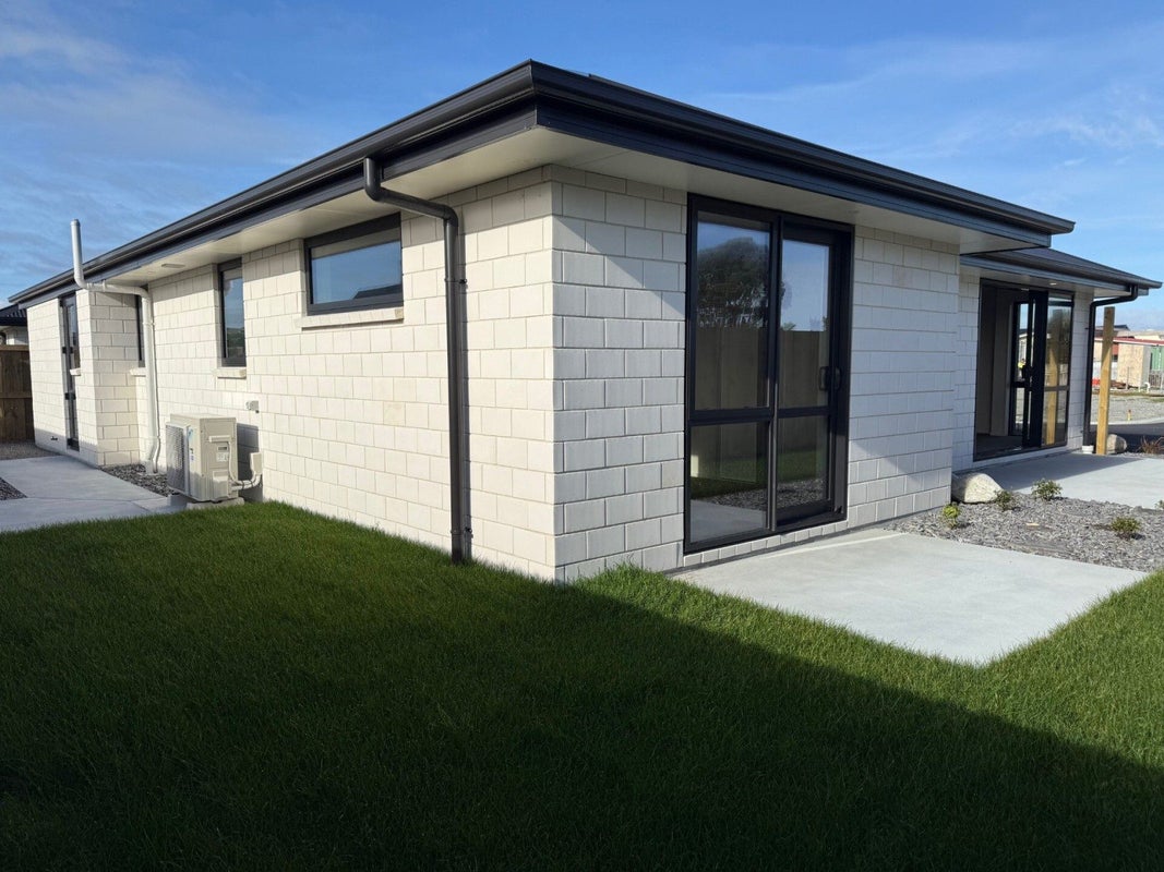 6 Cameron Street, Waimate, Waimate - Carousel 1