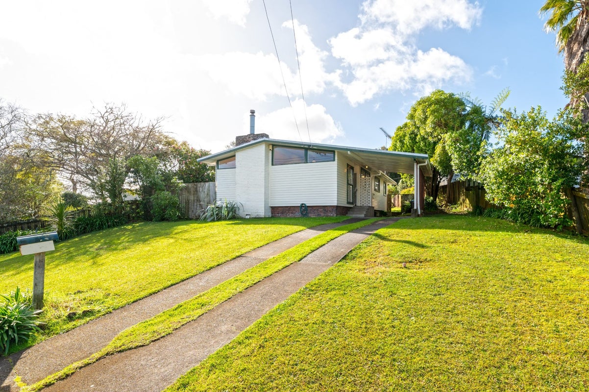 71 Kay Drive, Blockhouse Bay, Auckland - Carousel 2