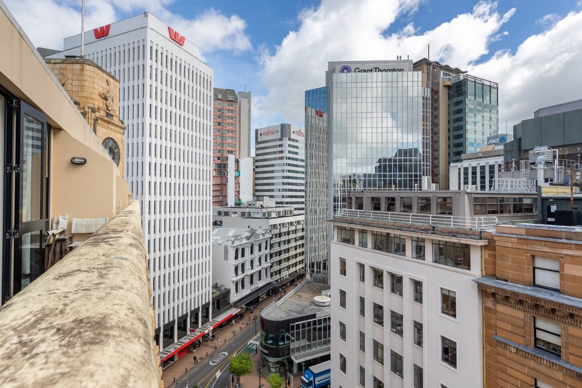 9D/33 Hunter Street, Wellington Central, Wellington - Carousel 1