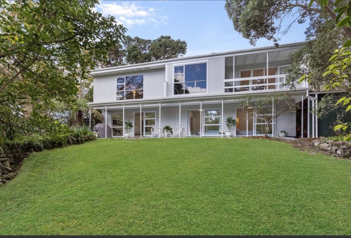 64 Temple Street, Meadowbank, Auckland - Carousel 13