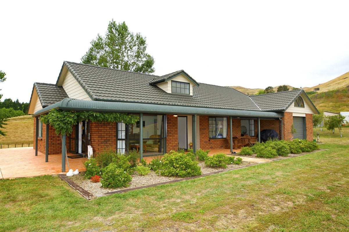 1795 Dartmoor Road, Dartmoor, Napier - Carousel 2