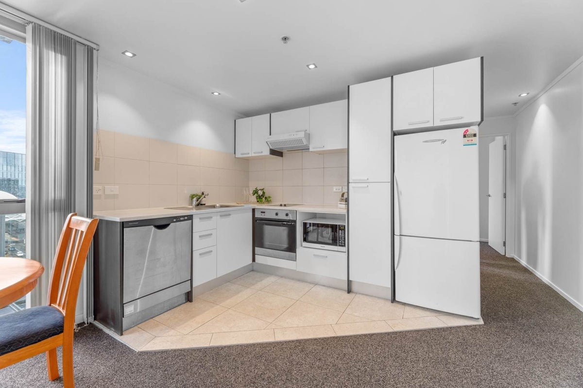 1010/47 Hobson Street, Auckland Central, Auckland - Carousel 2