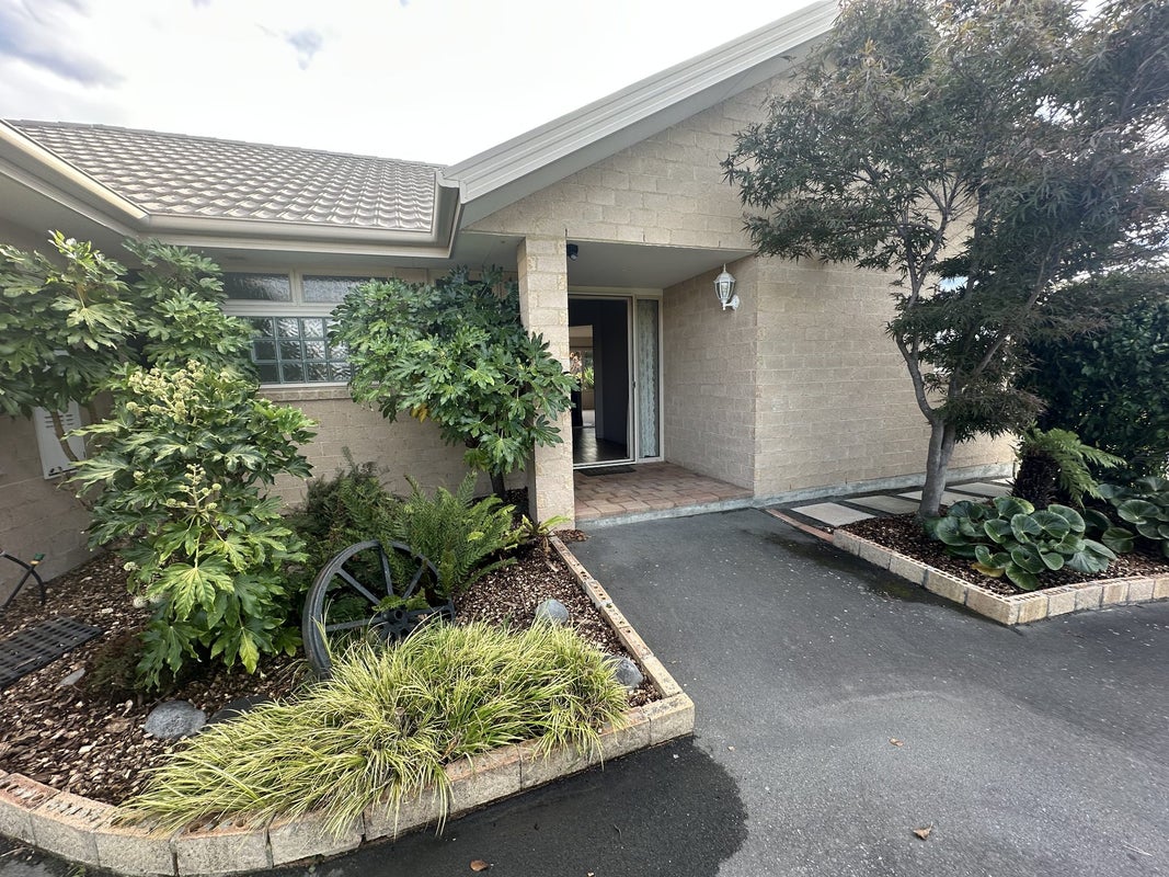 5 Natalie Place, Witherlea, Blenheim - Carousel 1