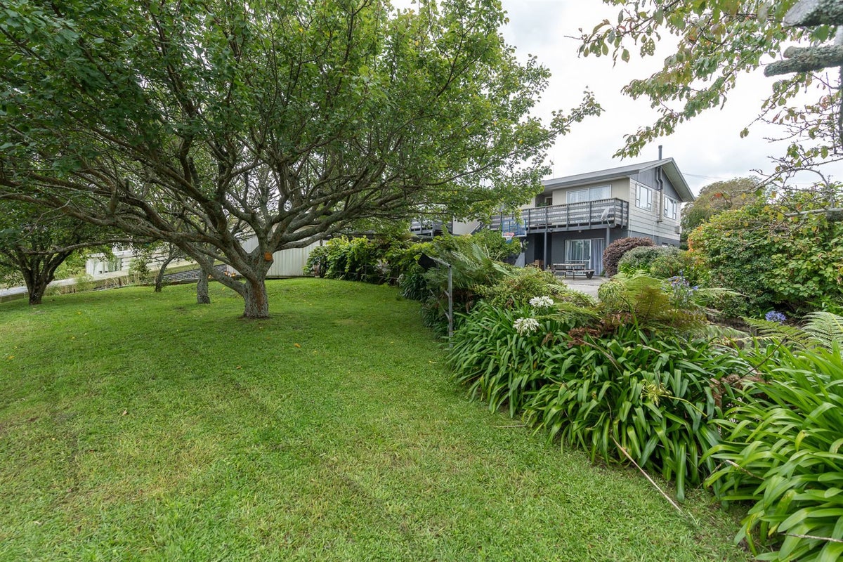 80 McKay Drive, Temple View, Hamilton - Carousel 1