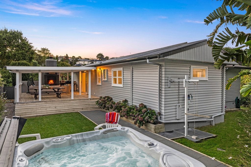 33 Manawa Road, Remuera, Auckland - Carousel 2
