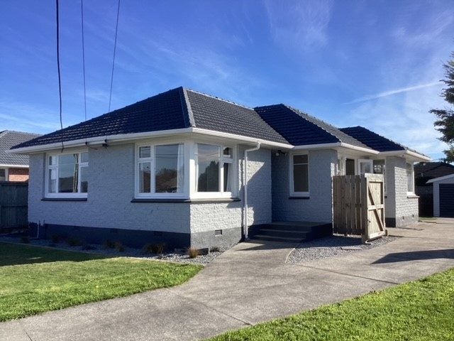 11 Pembroke Street, Avondale, Christchurch - Carousel 2