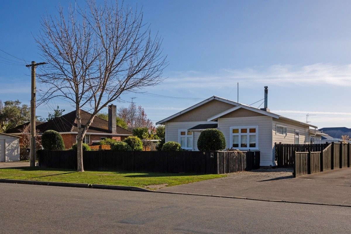 57 DILLONS POINT RD, Islington, BLENHEIM - Carousel 1
